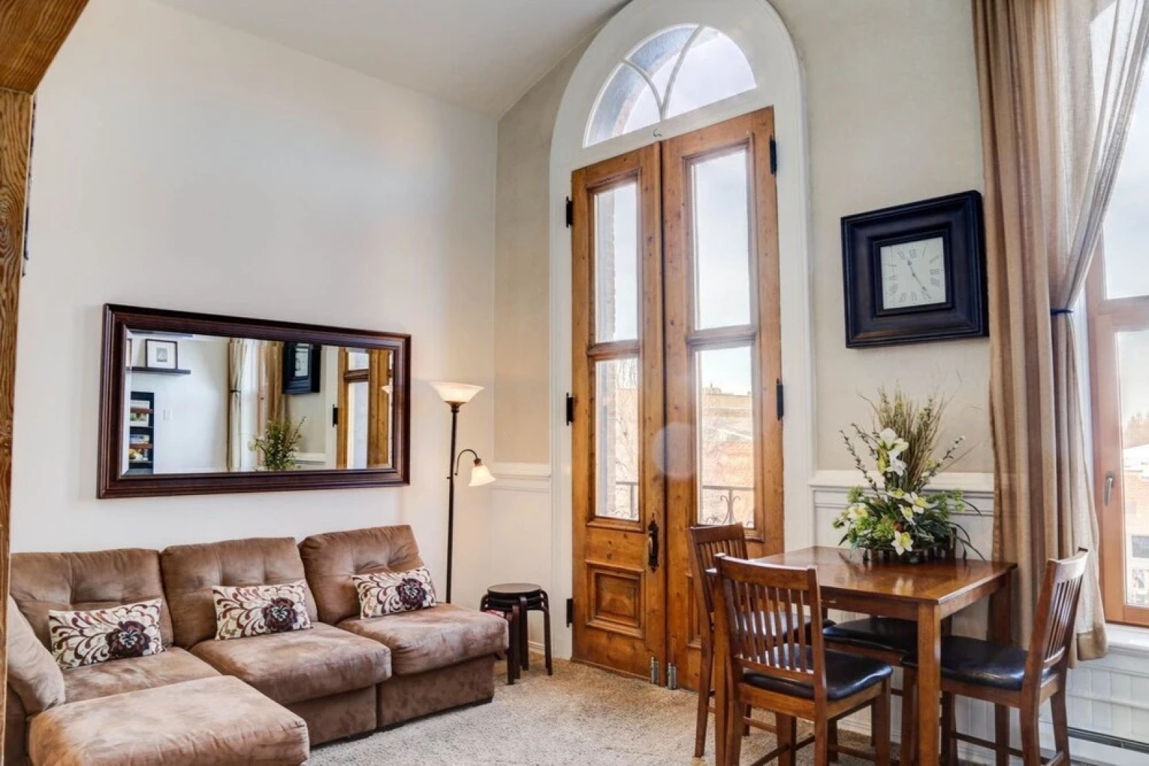 Bozeman - Atelier Above Main Street