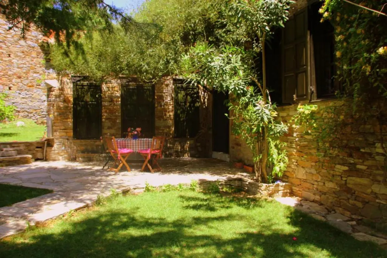 Eski Doganbey Houses