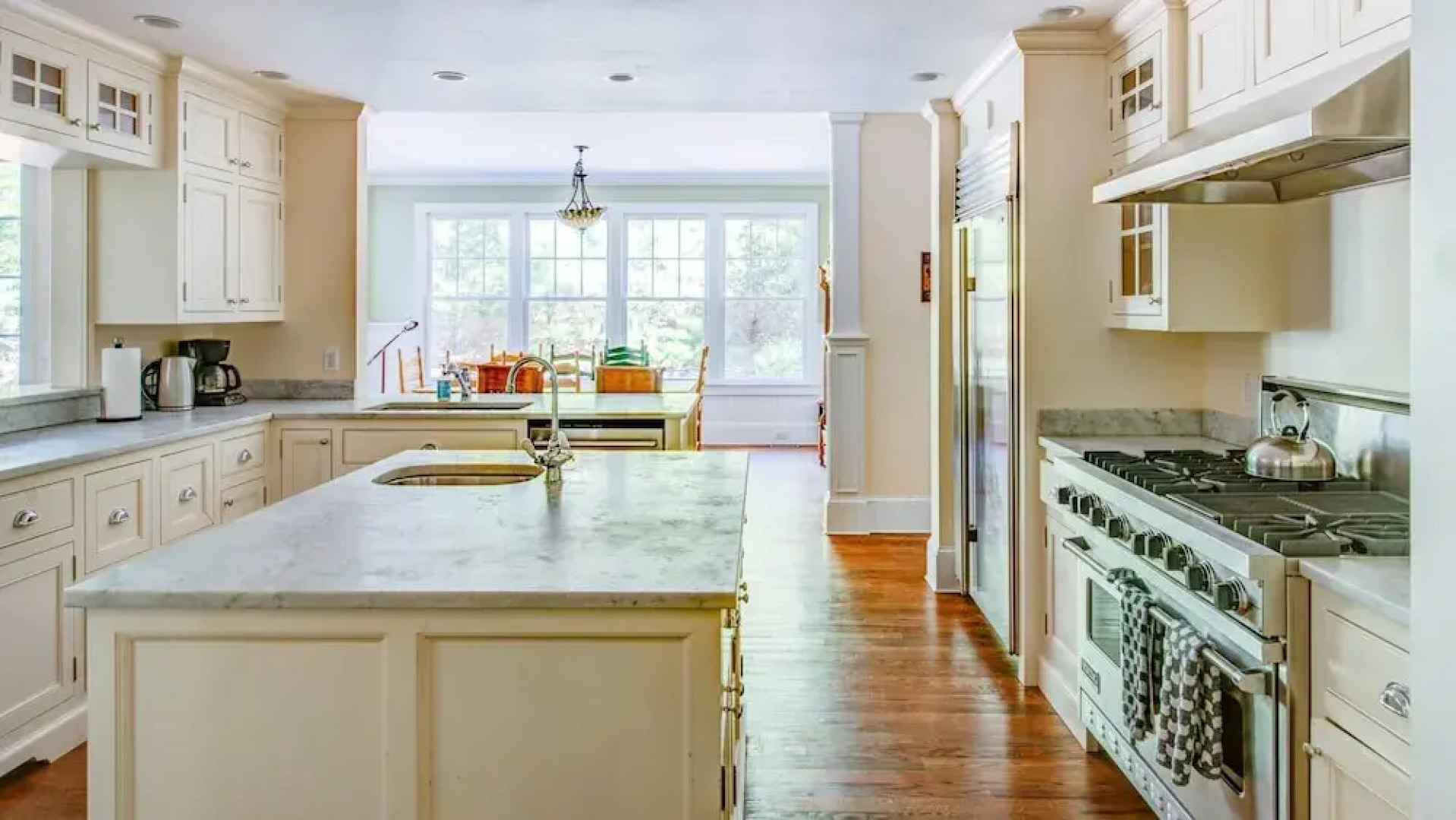 Traditional East Hampton Estate