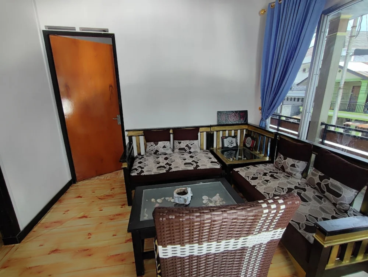 OYO 92357 Zzip Homestay
