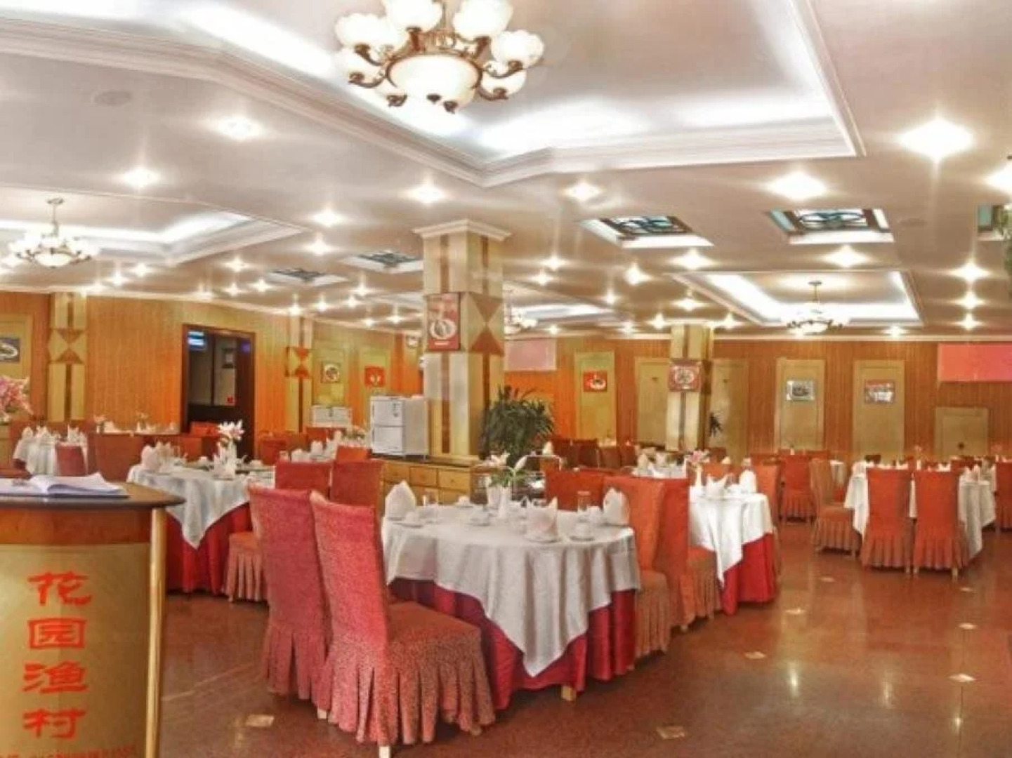 Spring City Garden Hotel (Yingbin Building)