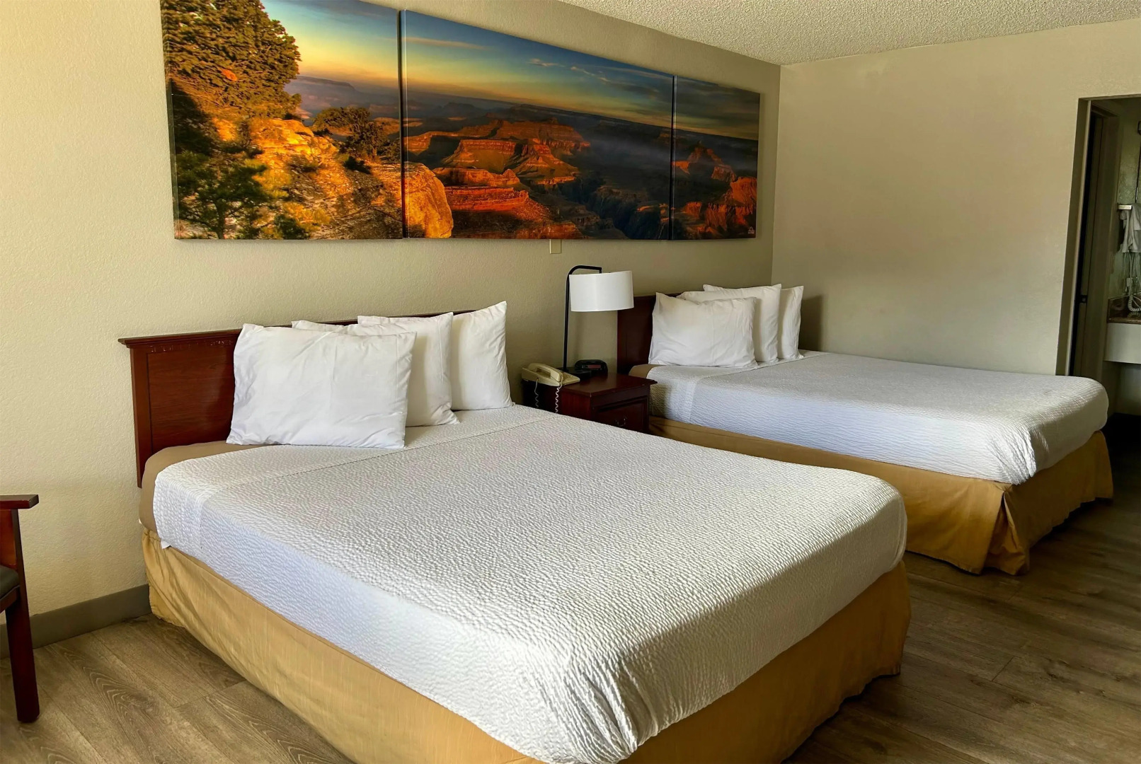 Days Inn by Wyndham Kingman West