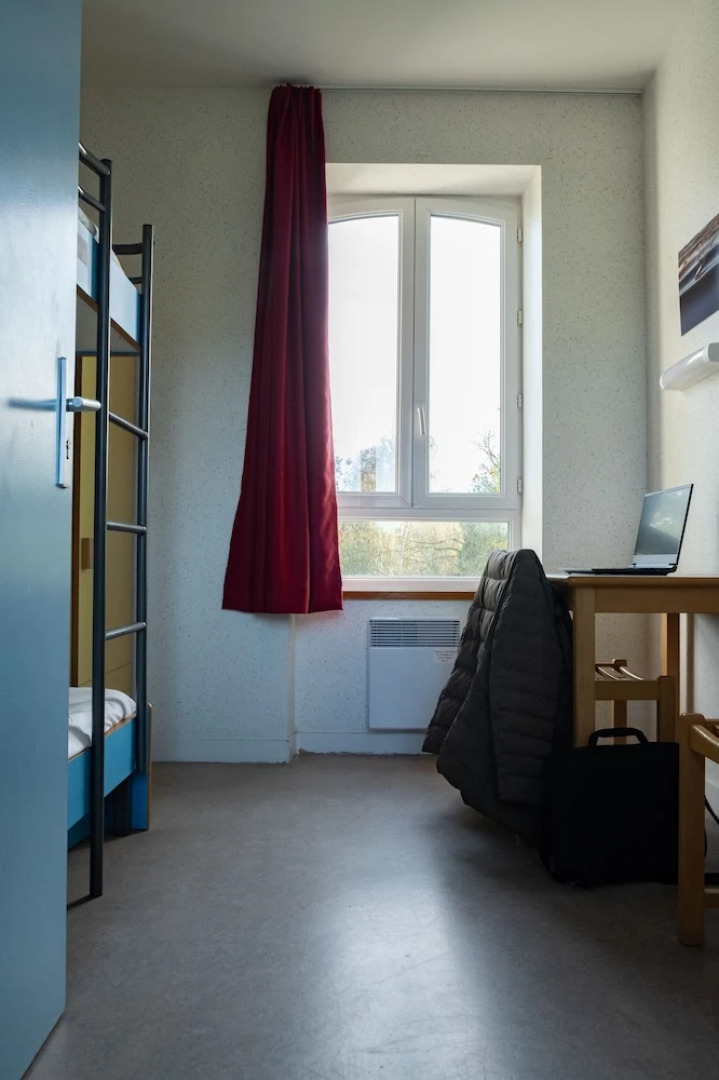 Auberge de Jeunesse HI Genets