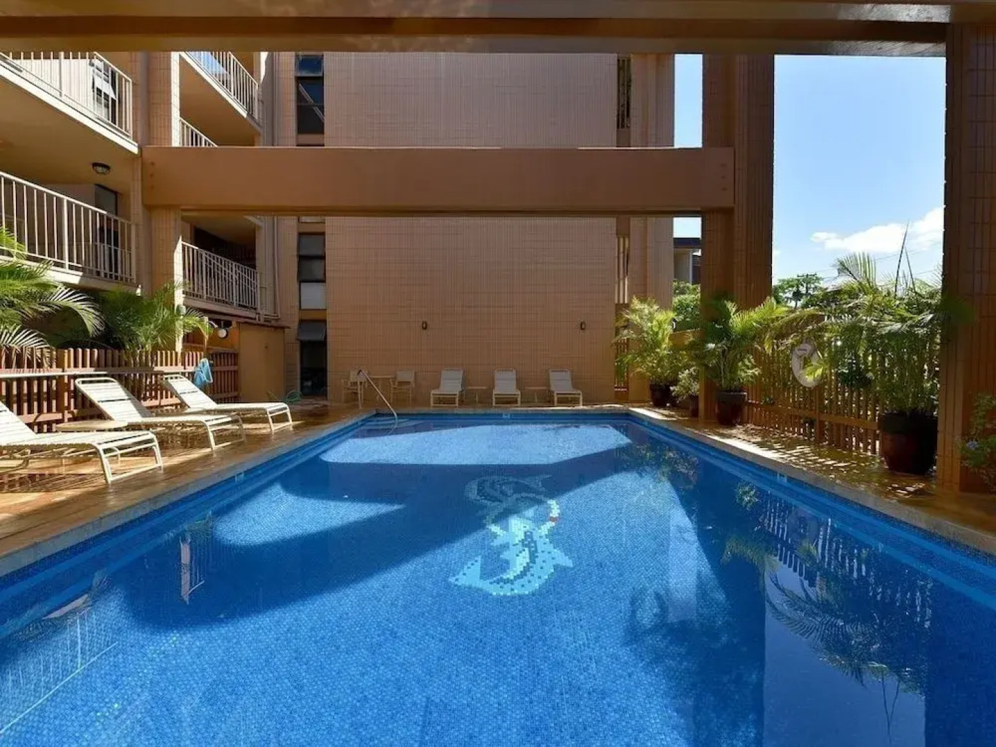 Kaleialoha #114 1 Bedroom 1 Bathroom Condo by Redawning