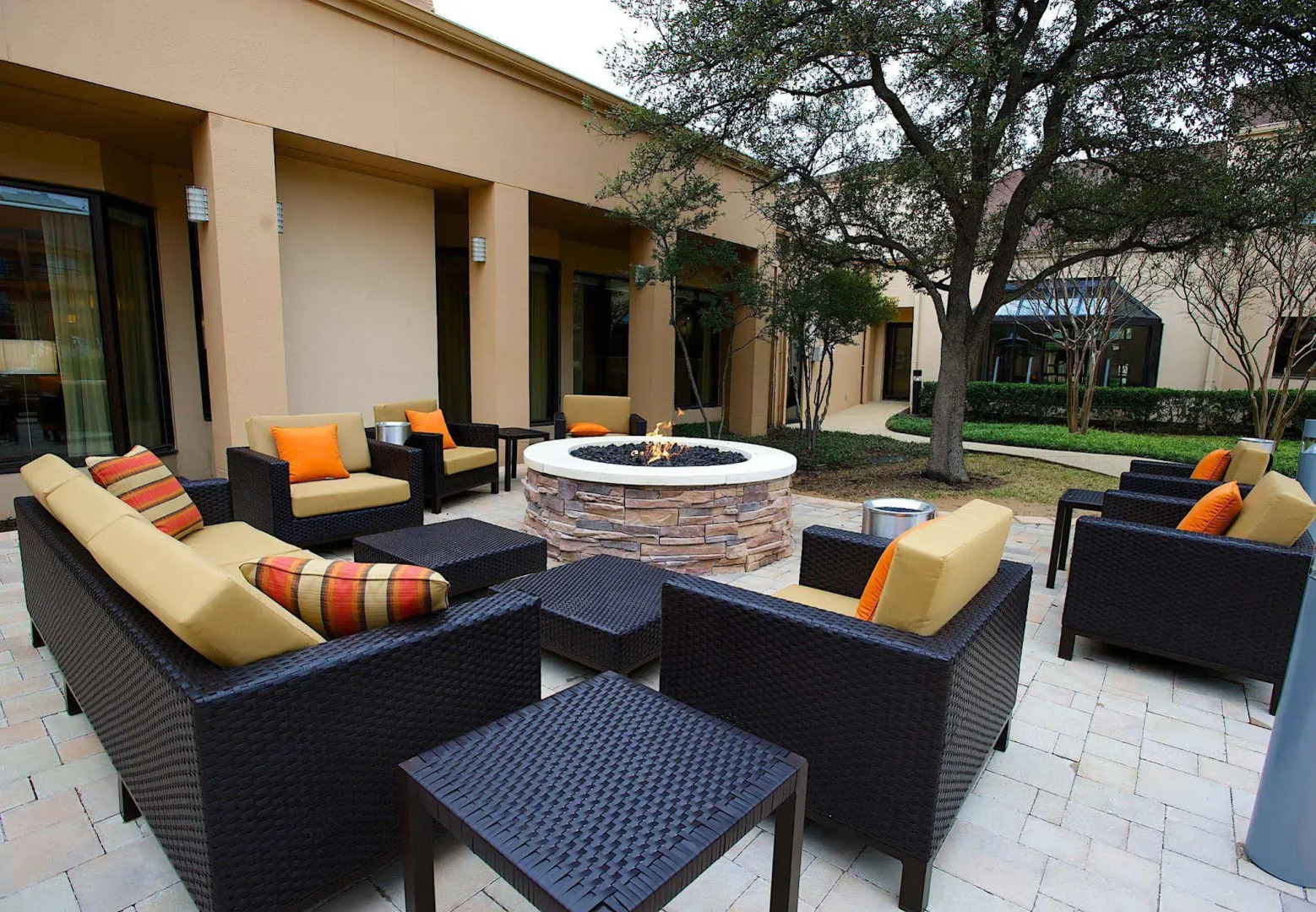 Courtyard by Marriott Dallas-Fort Worth/Bedford