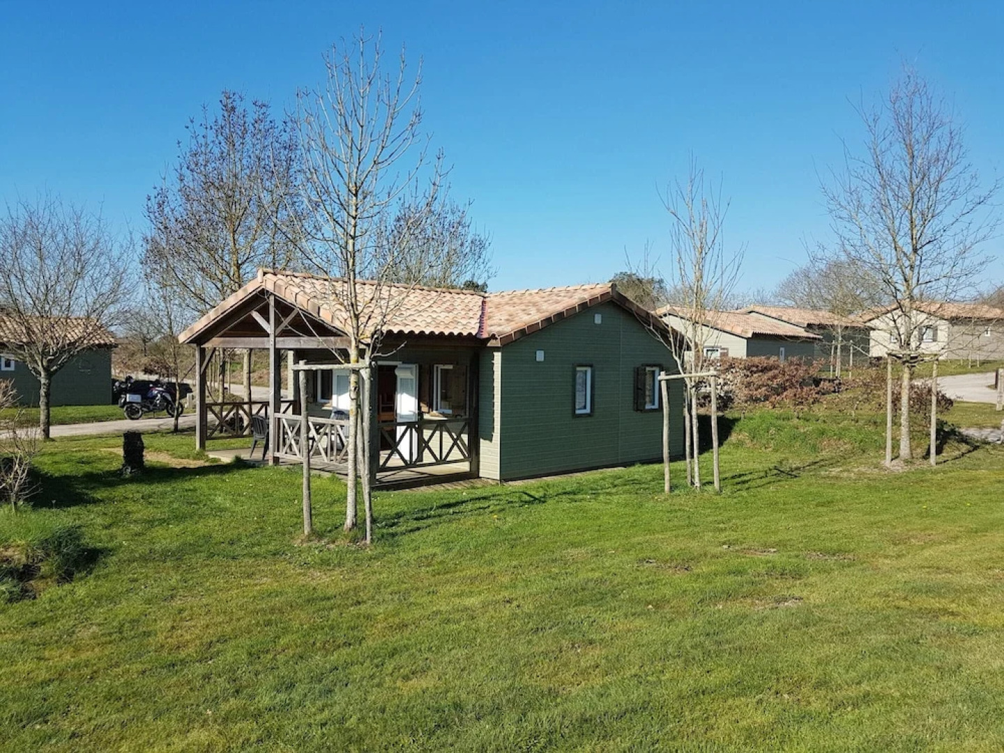 Bungalow With 3 Bedrooms in La Chapelle-hermier, With Pool Access, Furnished Terrace and Wifi - 12 km From the Beach