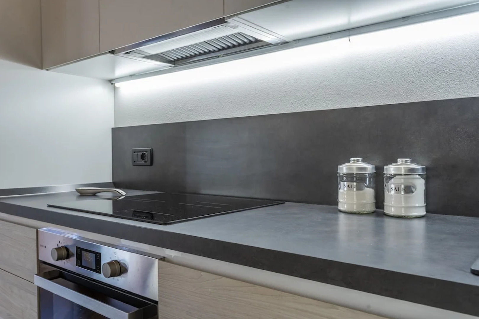 New Deal - APT with Terrace & Jacuzzi