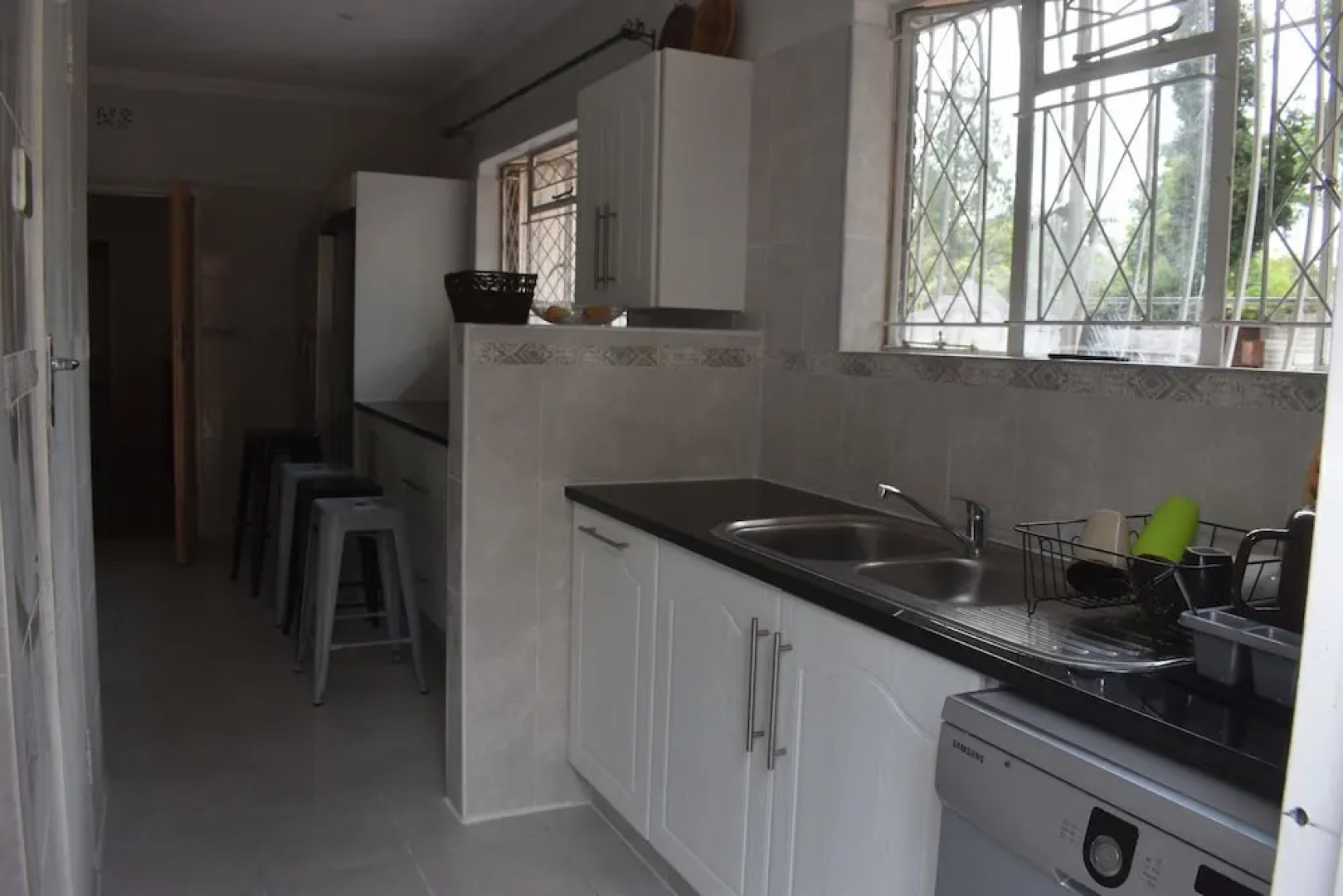 Monavale Hills Getaway