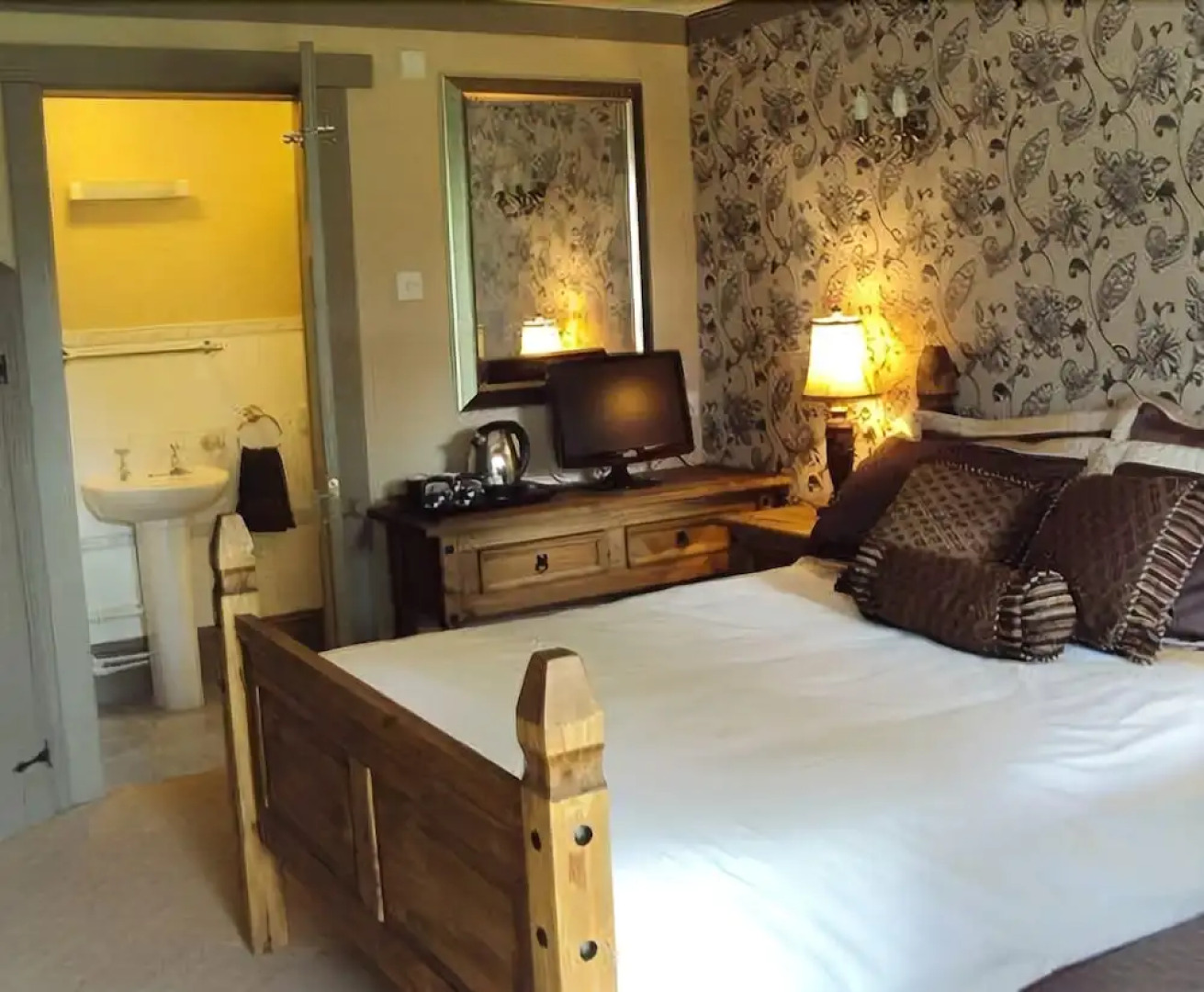 Henley Boutique Lodges