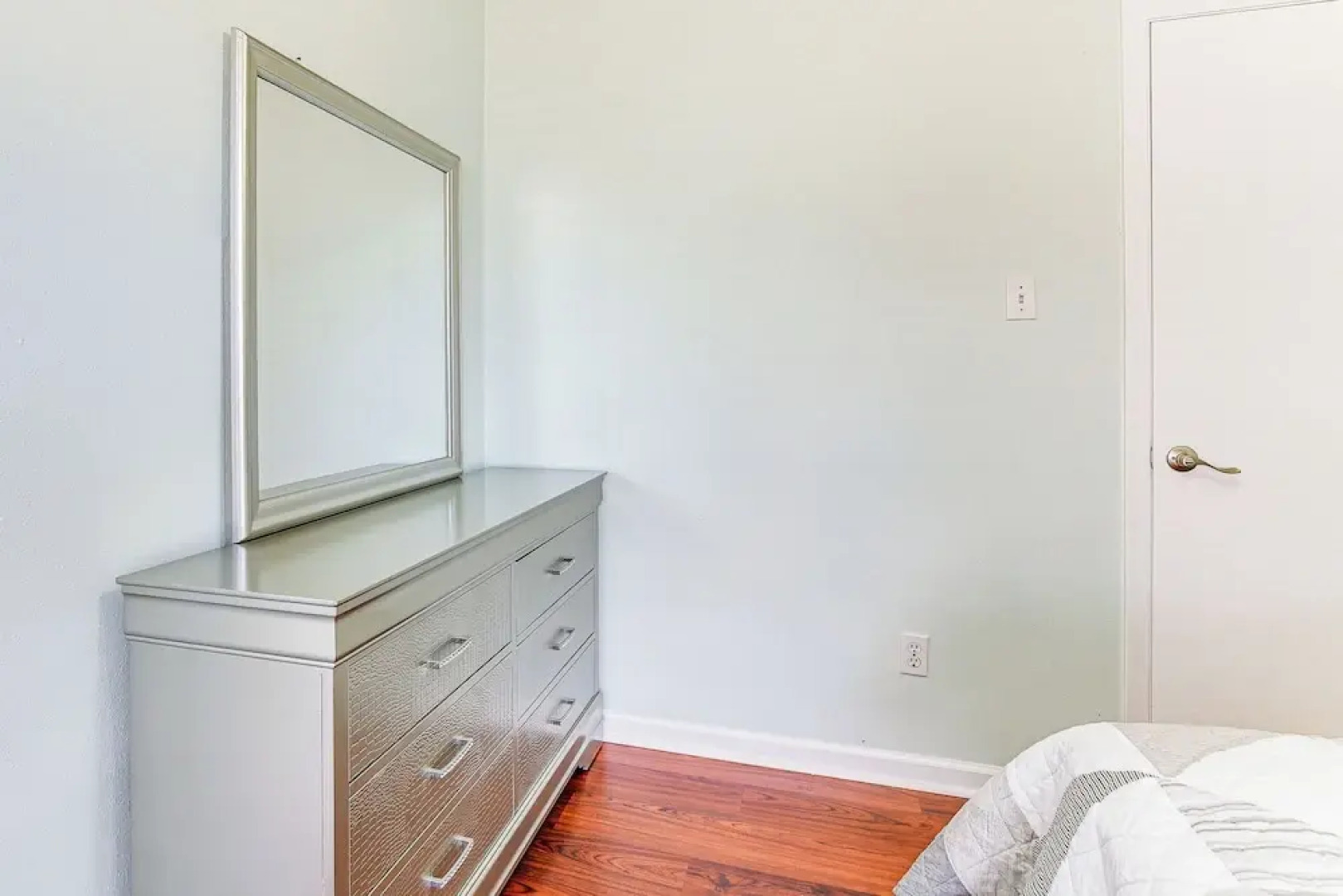 Patio, Fire Pit & Yard: Family Home in Pearland