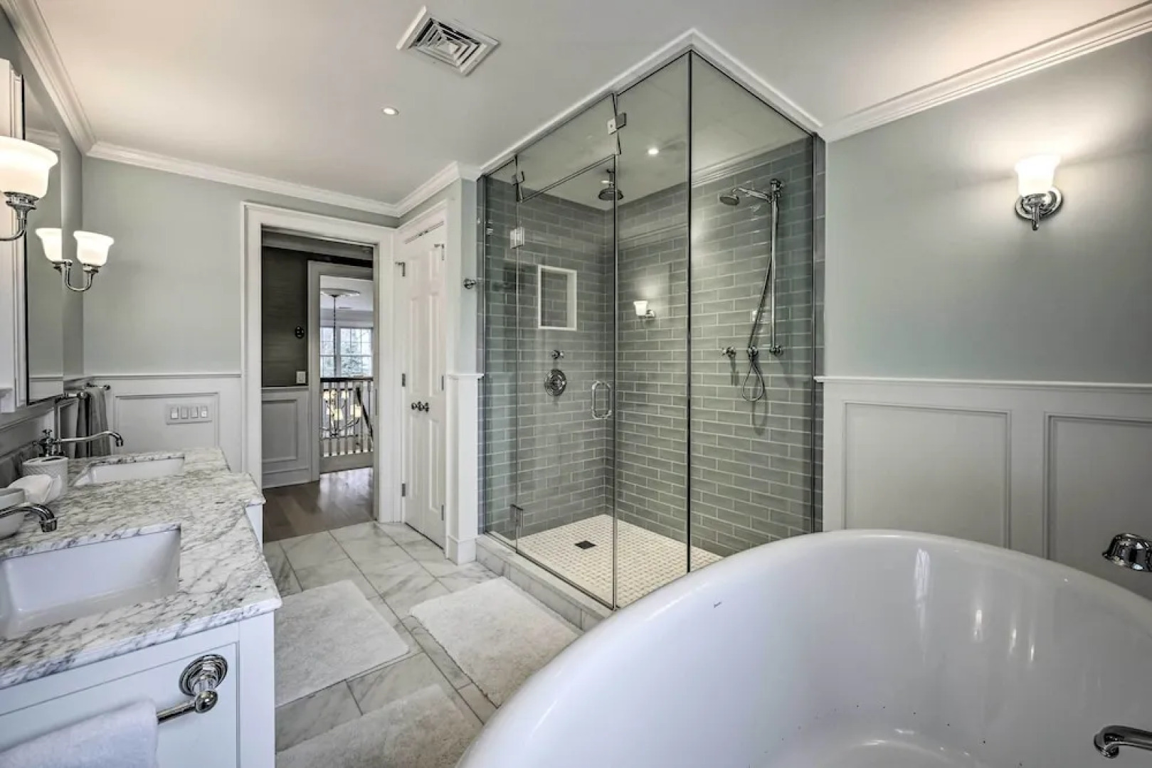 Shelter Island Retreat w/ Outdoor Pool!