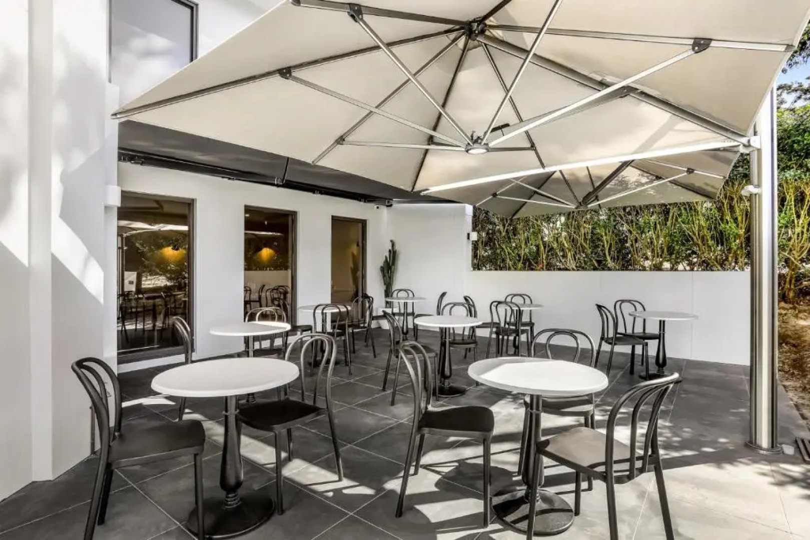 Killara Hotel & Suites