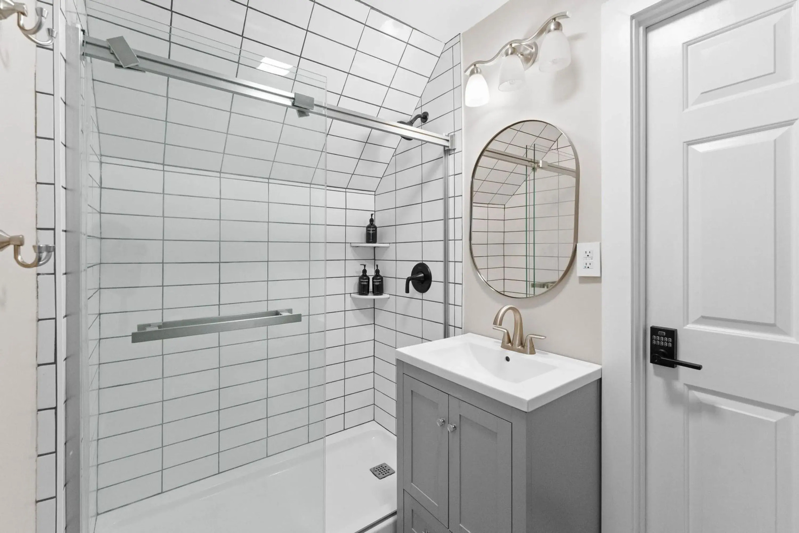 Winding Down by Avantstay Sleeps 20 Dock View