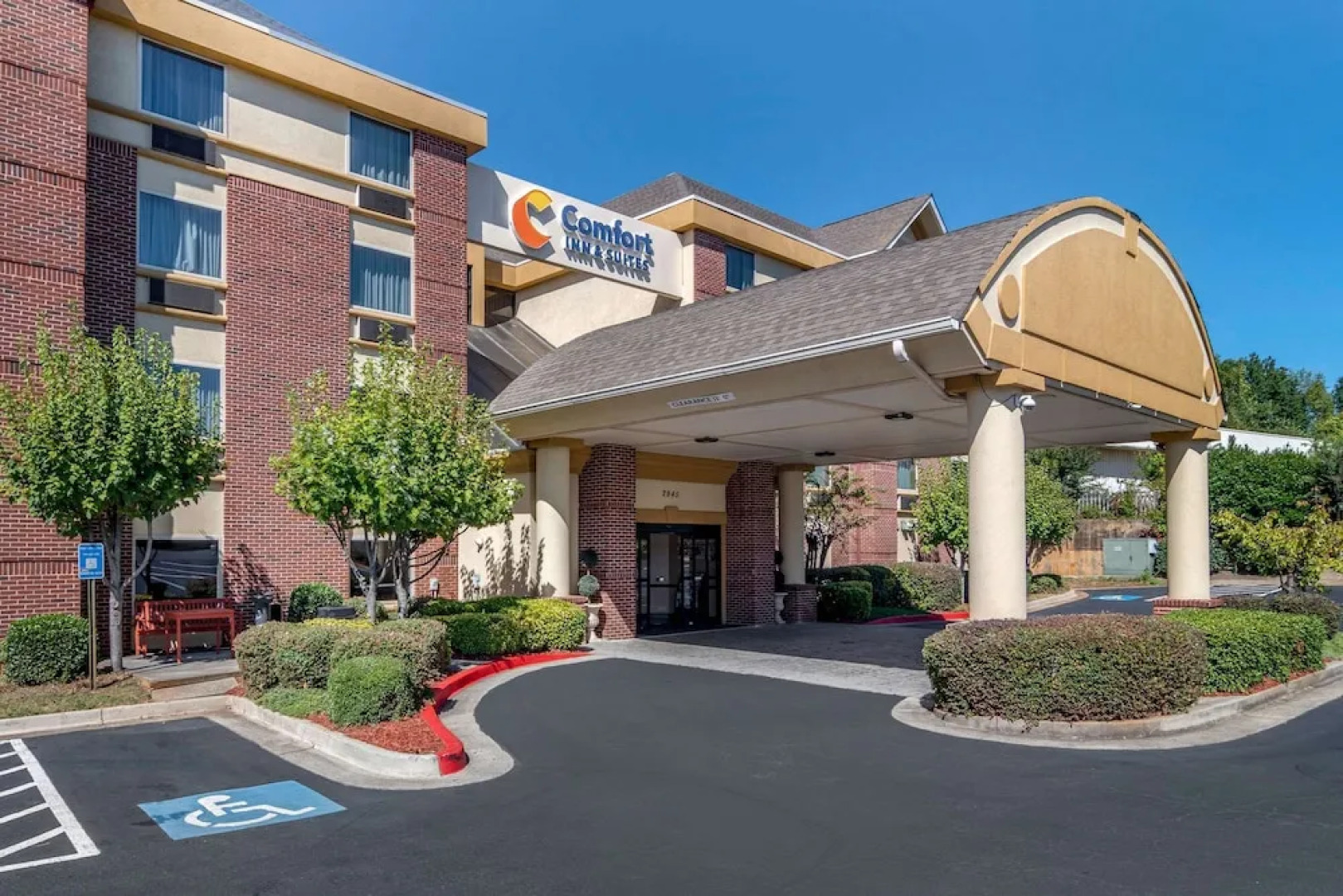 Comfort Suites Suwanee