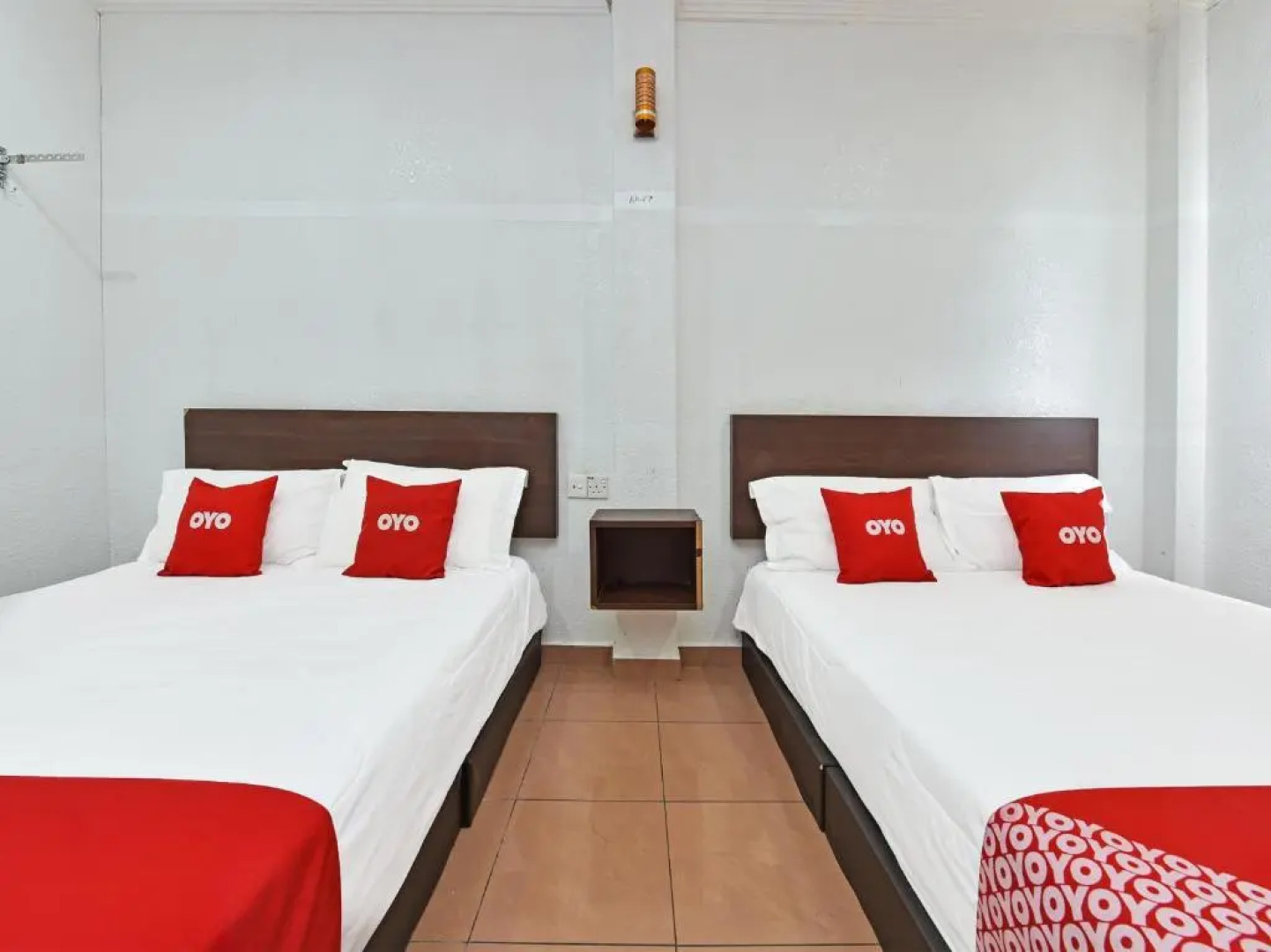 Oyo 90559 Ummul Motel C Mart