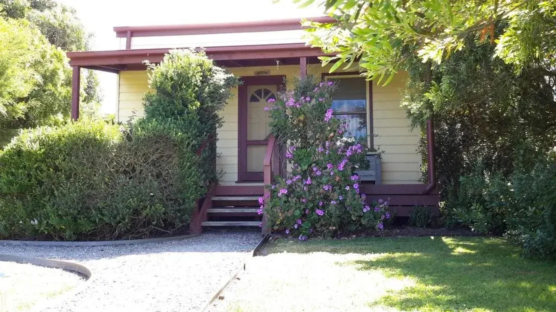 Tingara View Cottages