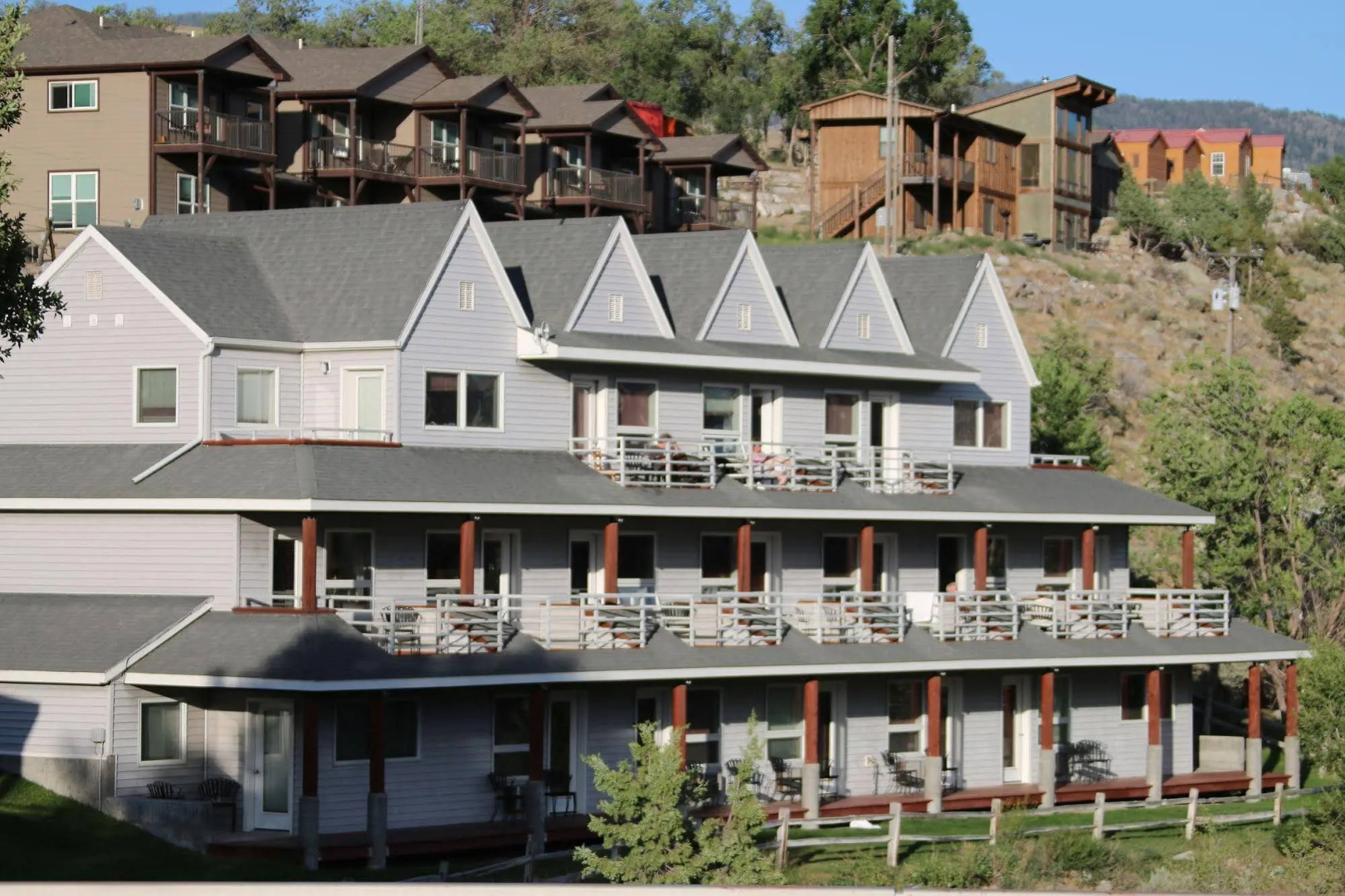 Absaroka Lodge