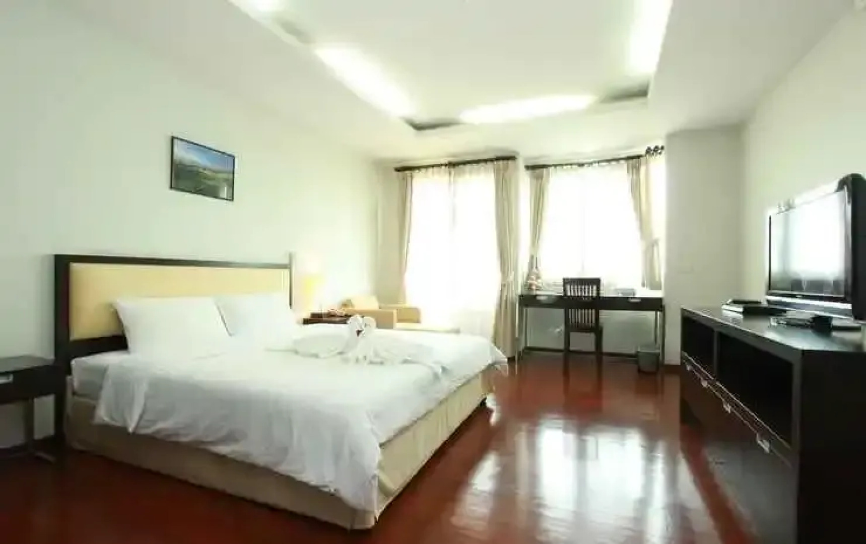 The Park 304 Executive Serviced Apartment