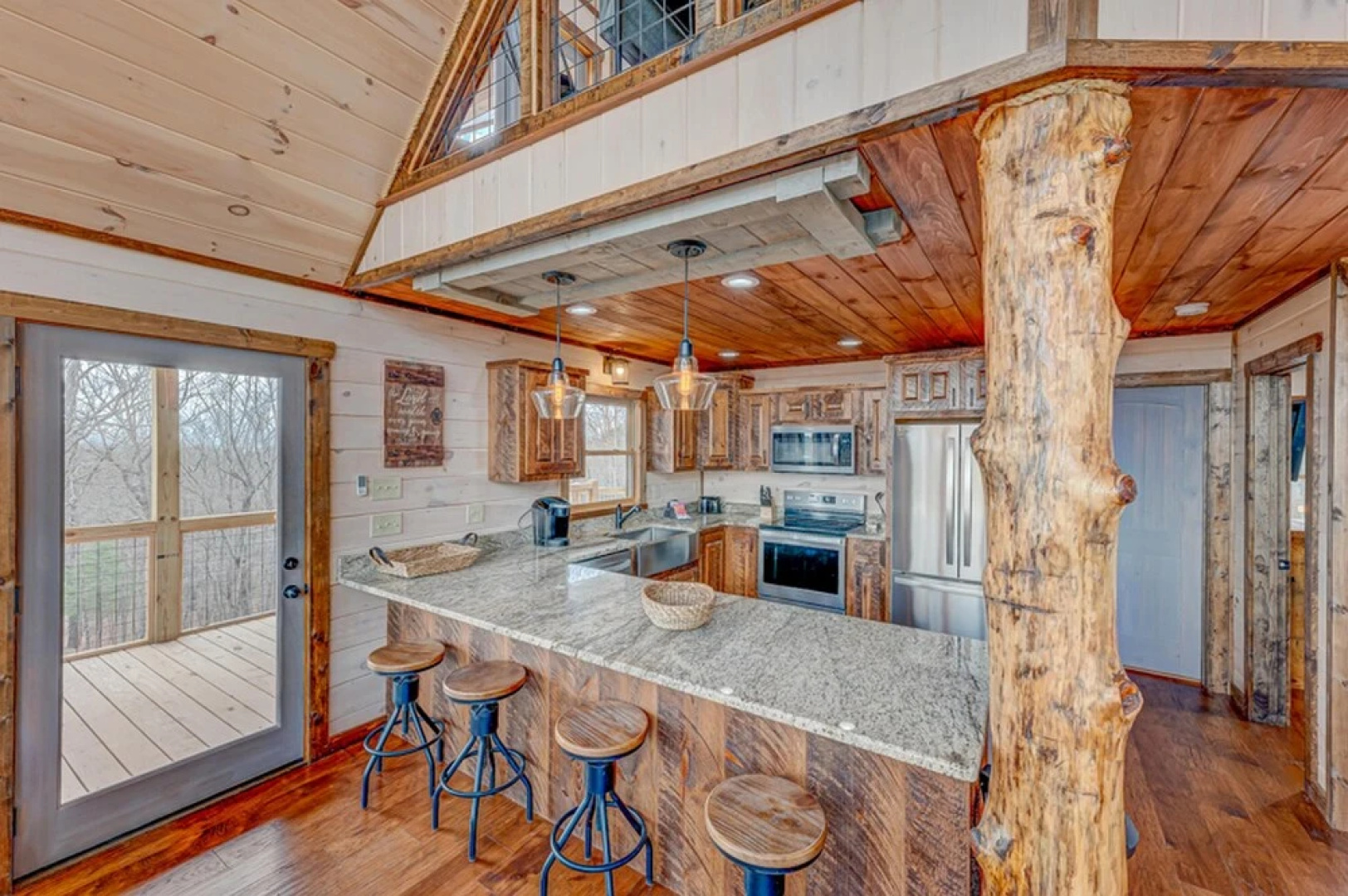 Blue Moon Lodge by Escape to Blue Ridge
