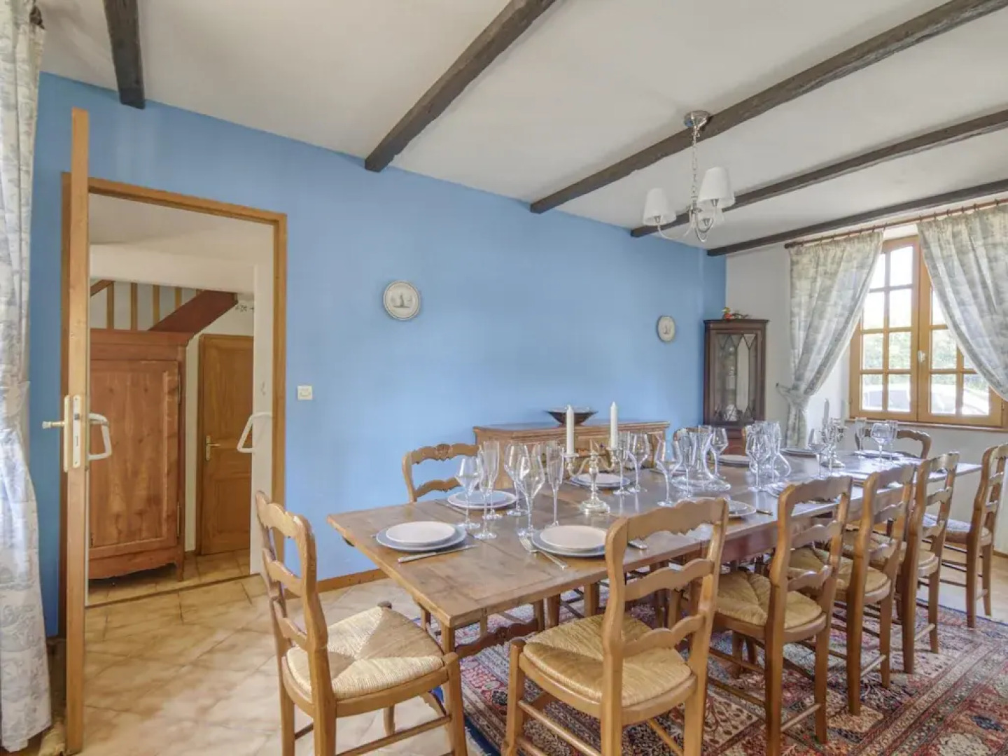 Characteristic holiday villa in Berigny with enclosed garden