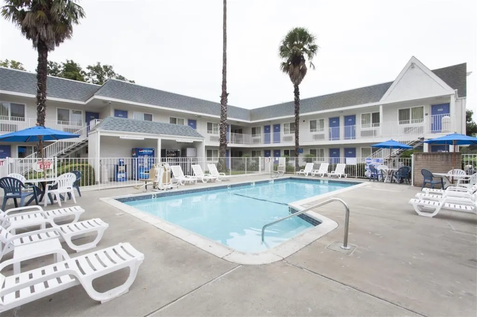 Motel 6 Sacramento, CA - Central