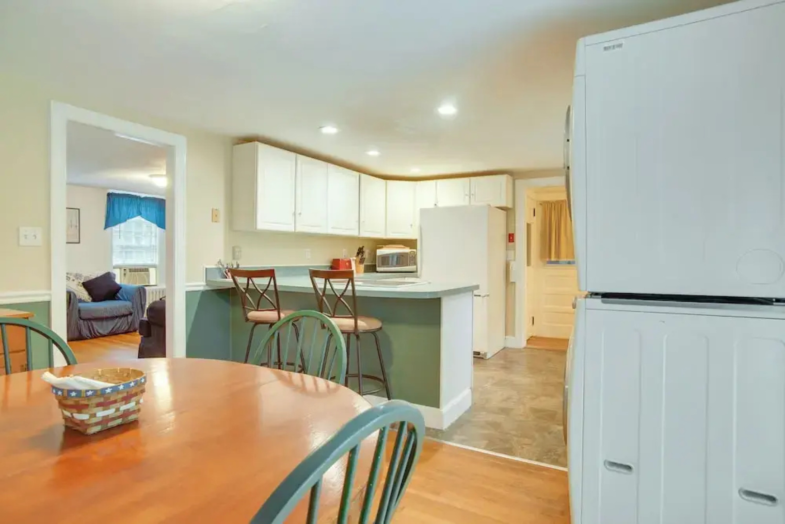 1 Mi to Marina: Hyannis Home w/ Furnished Deck