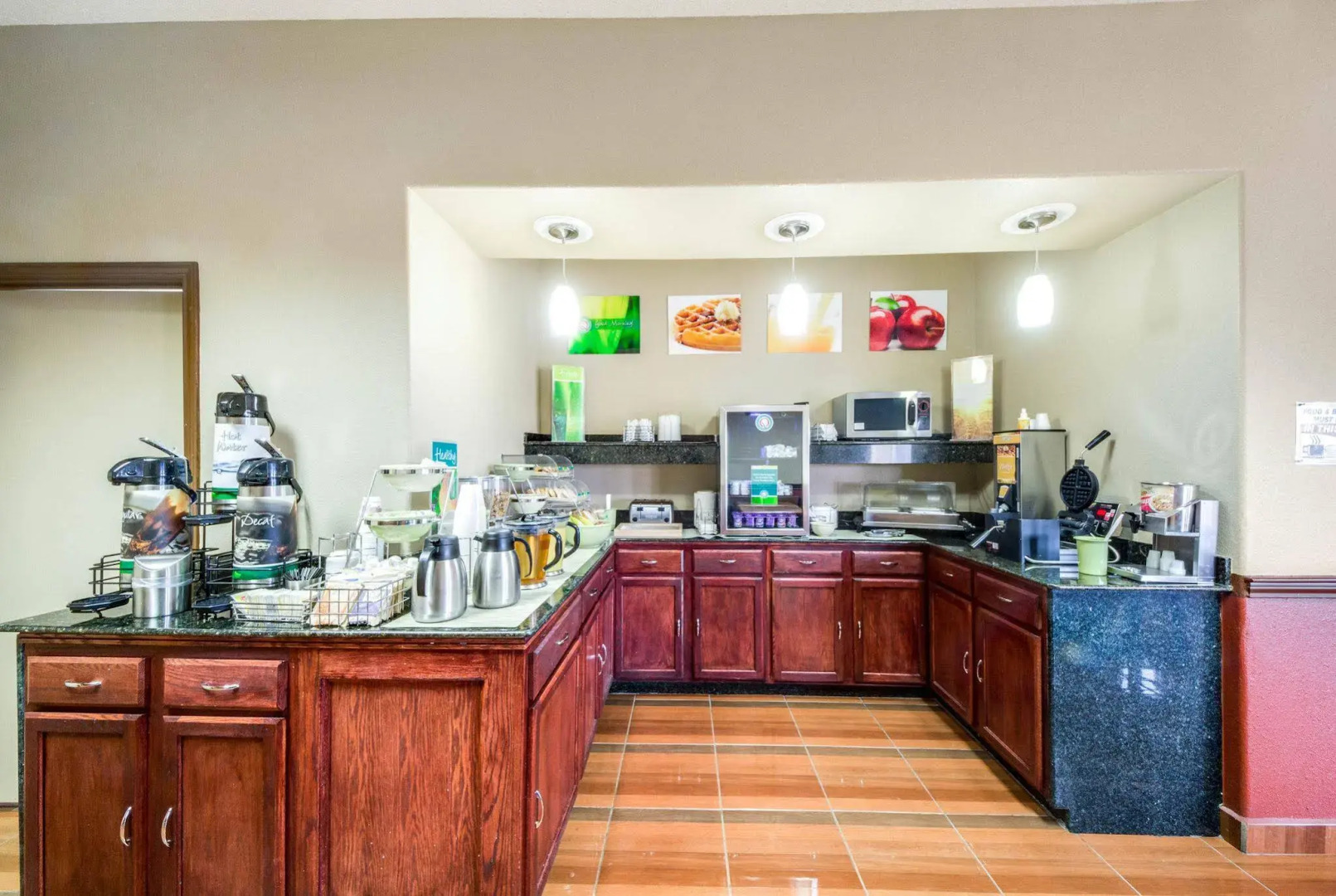 Econo Lodge Inn & Suites Eagle Pass