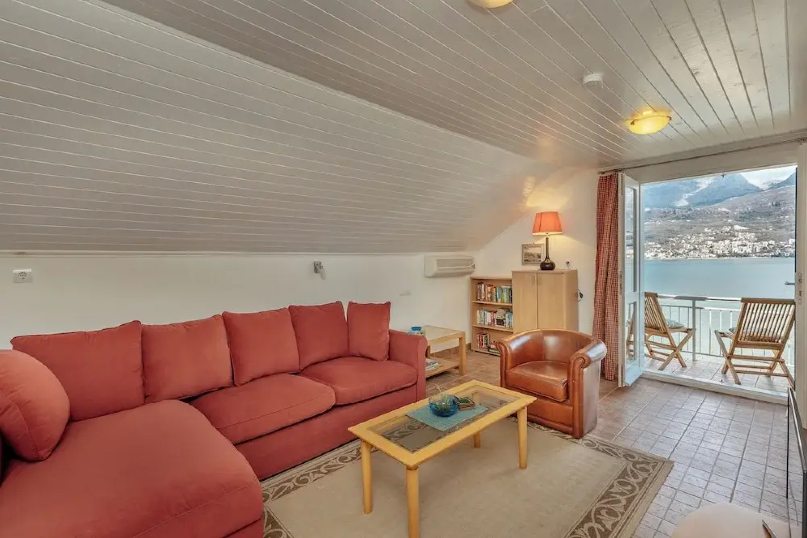 Detached Villa/njivice/sleeps6/stunning Views/wifi