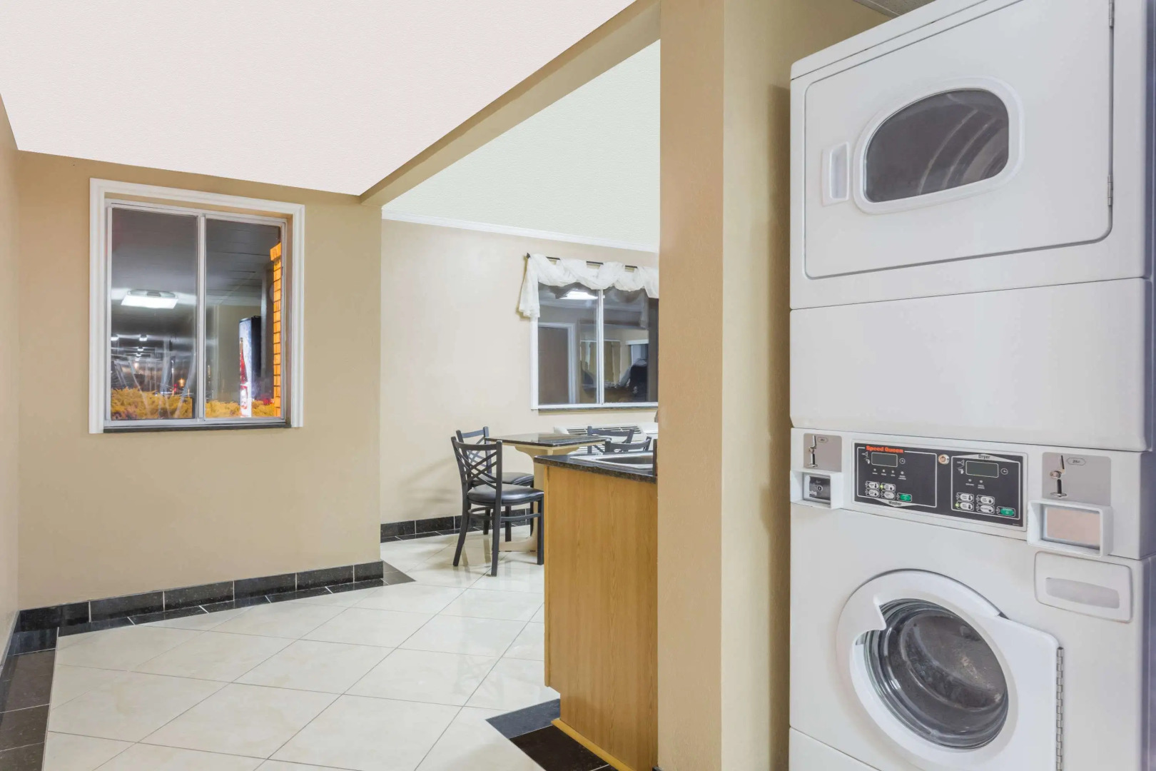 Super 8 by Wyndham Nephi