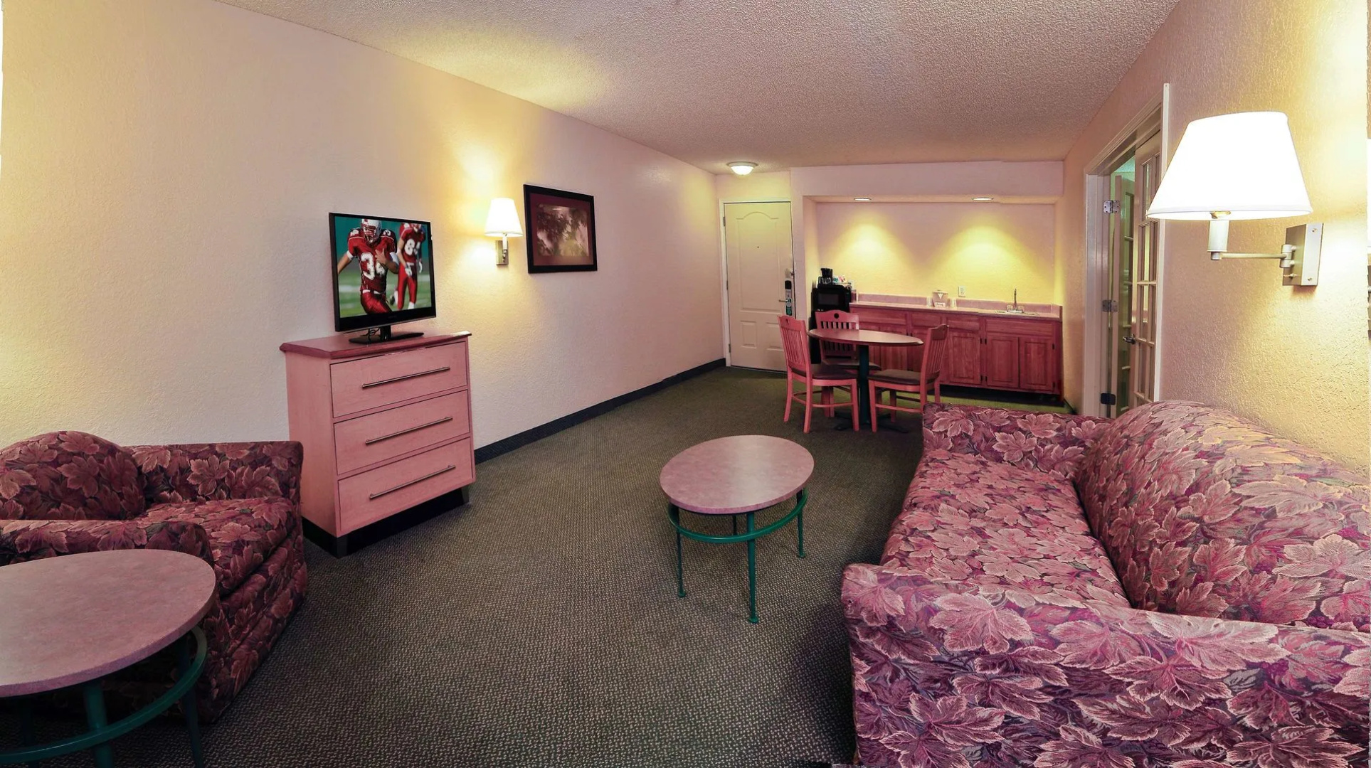 Red Roof Inn & Suites Pensacola East - Milton