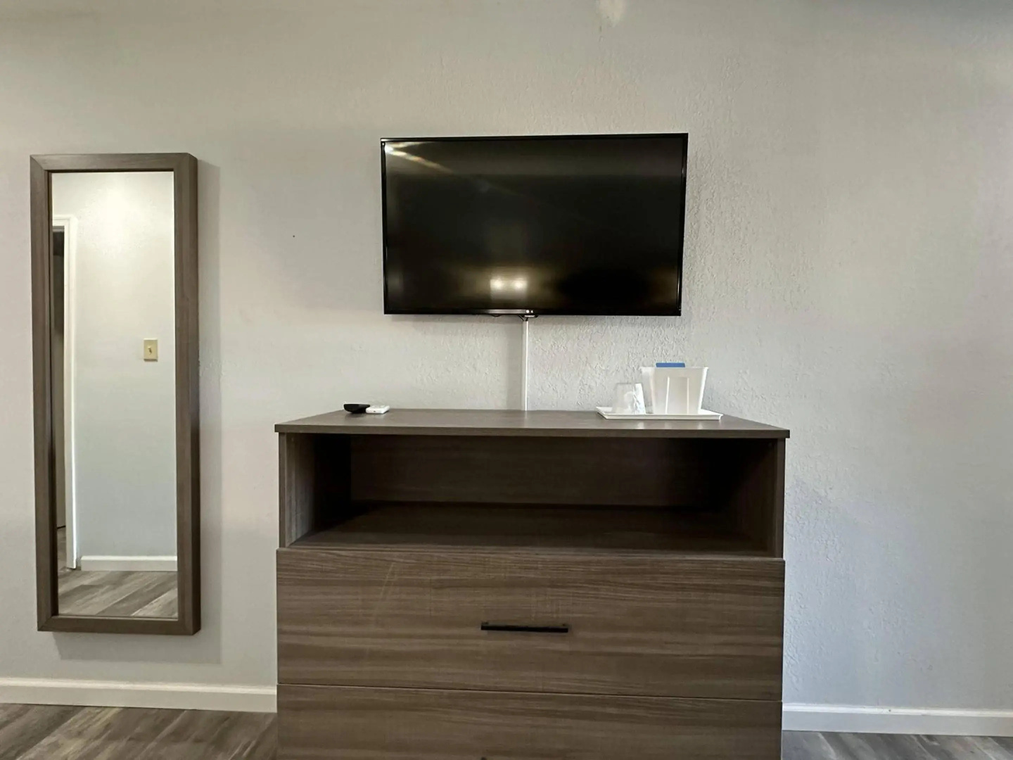 Suburban Studios Newport News – Hampton