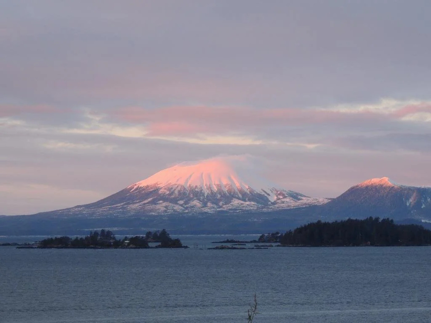 Cascade Creek Inn & Charters
