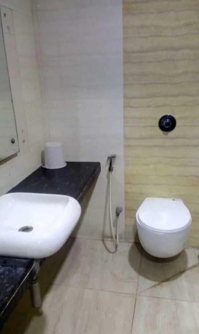 Iroomz Vaishali Residency