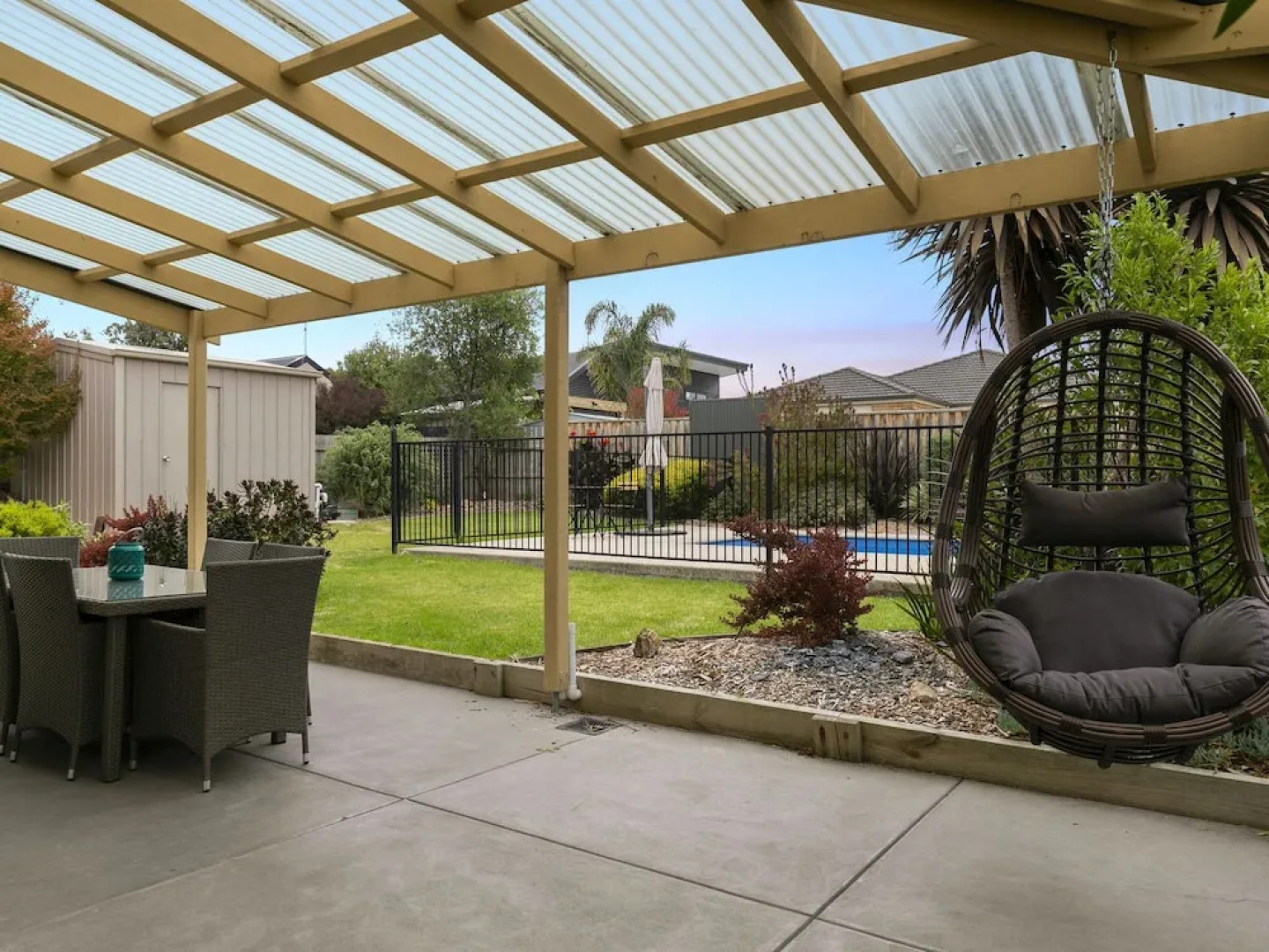 Beached AS - Free Wifi, Netflix & Foxtel, Heated Pool