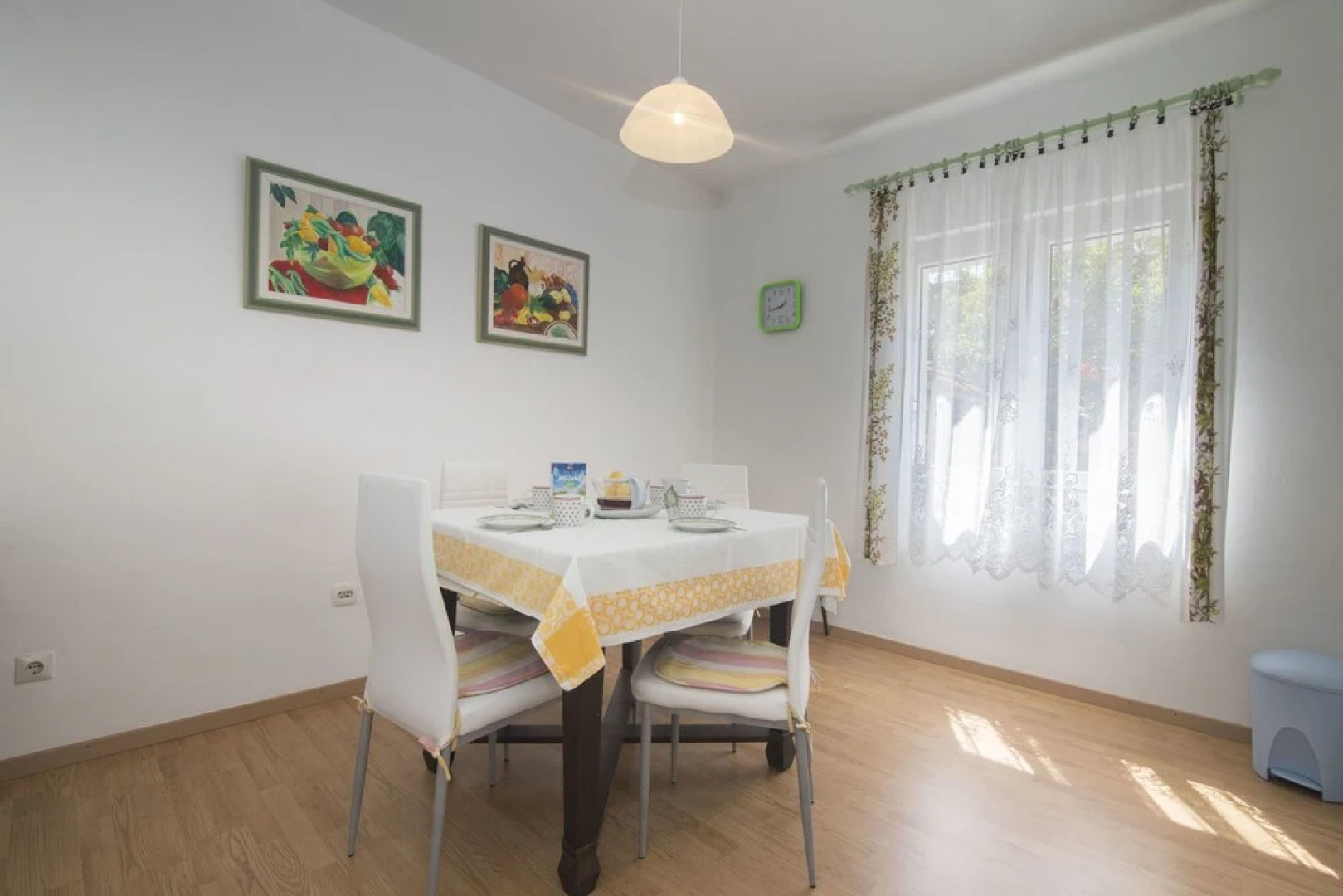 Apartments Jakov