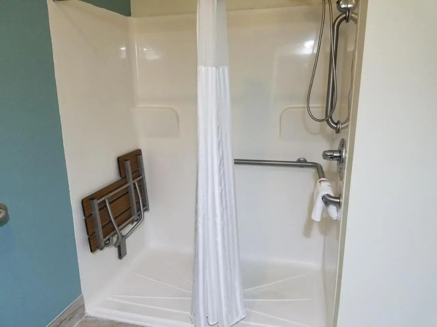 Americas Best Inns Augusta Gro