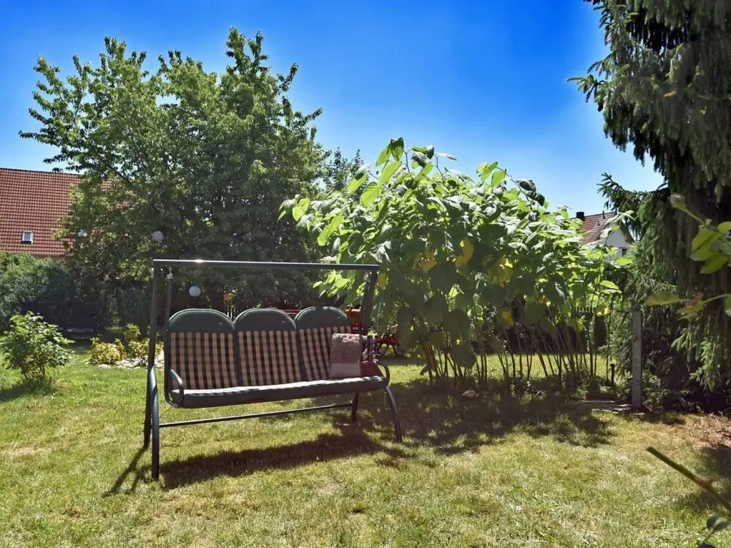 Vintage Hoilday Home in Leina with Pond