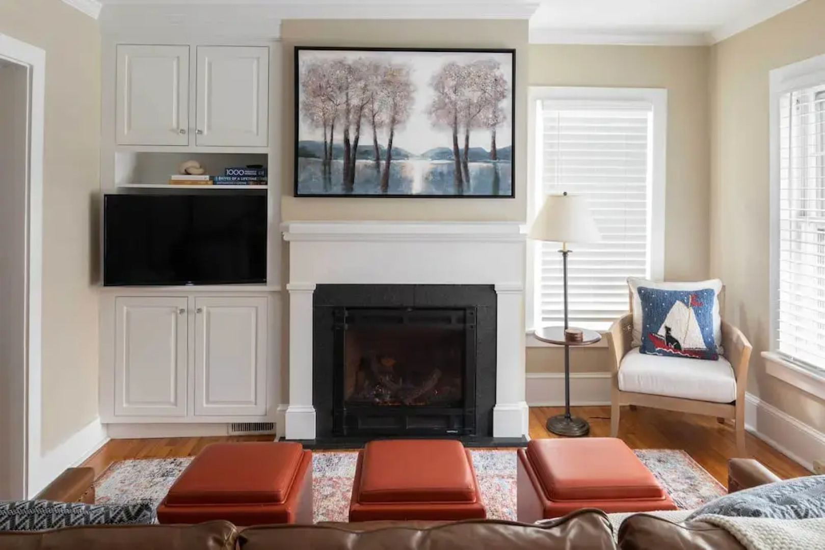 'brooke House' In The Heart of Downtown w/ Patio!