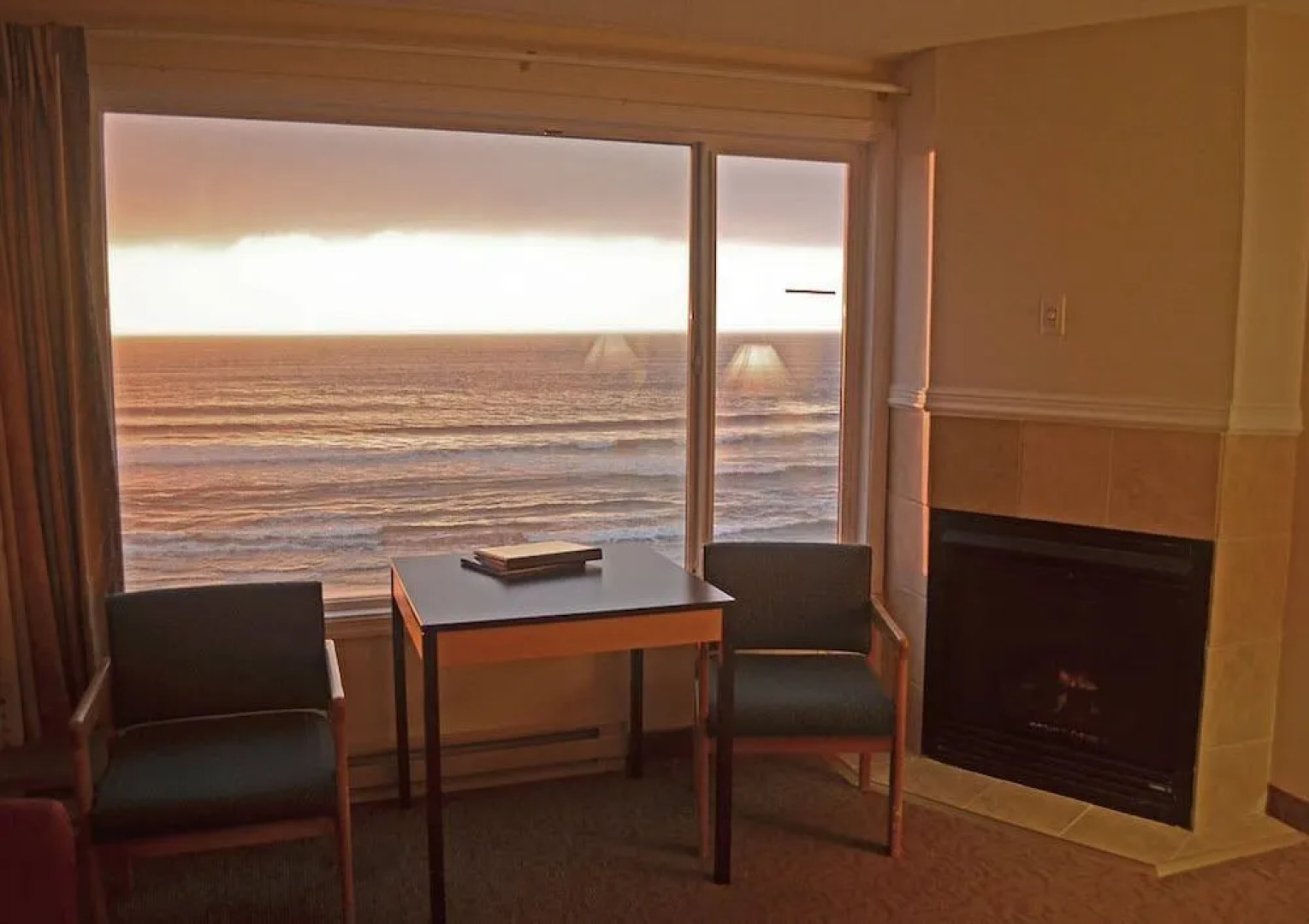 Sailor Jack's Oceanfront Inn