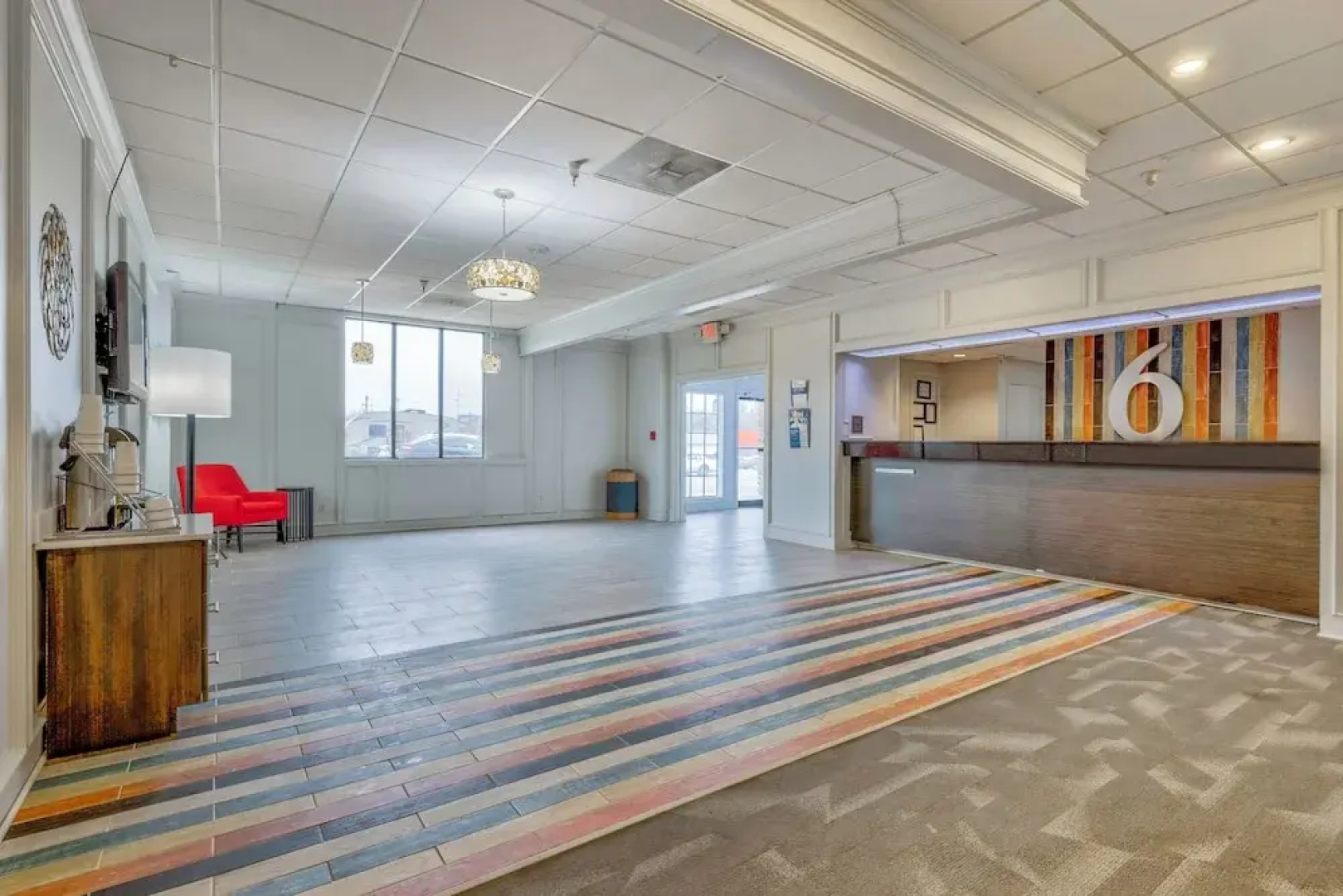 Days Inn & Suites Bartlesville