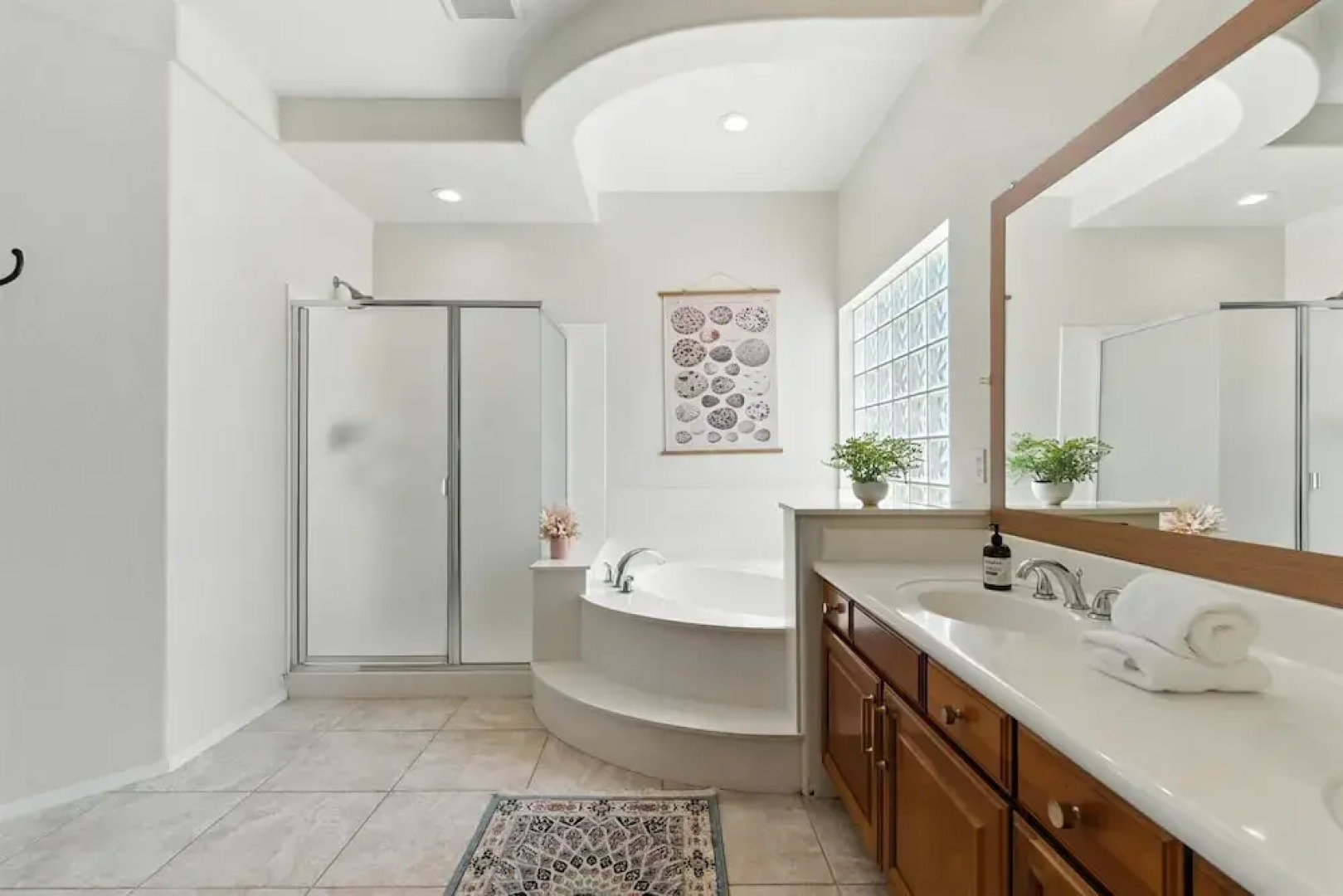 Splash Canyon - Splash Pad & Tons of Games - Gym