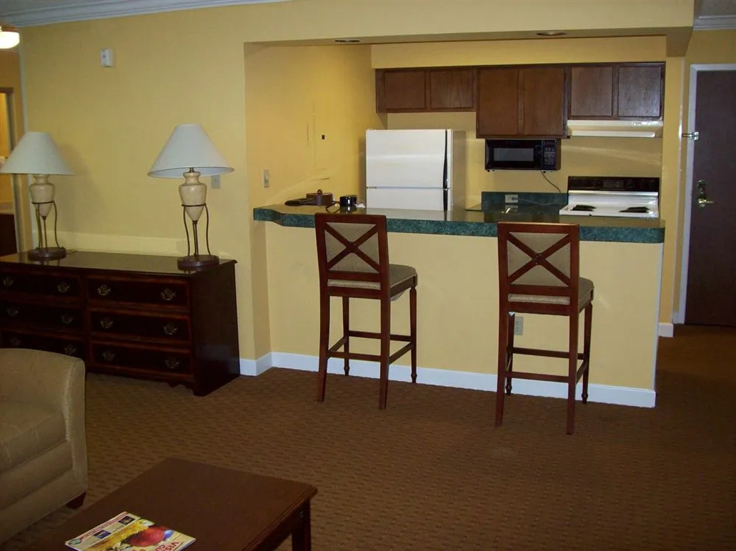 Richmond Suites Hotel