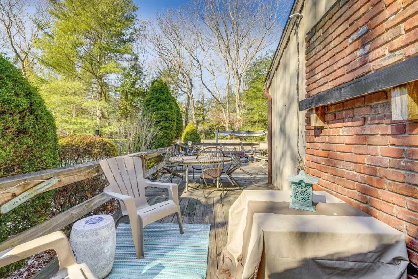 East Hampton Home w Hot Tub & Seasonal Pool