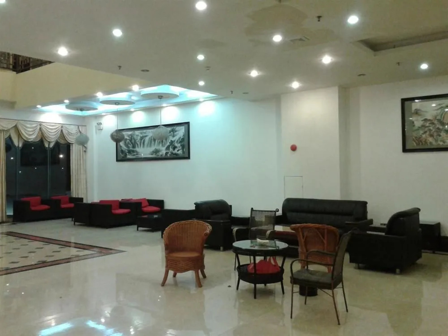 Yading Shanhui Holiday Hotel - Huizhou