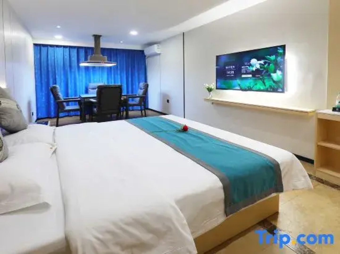 Zhi Xin Zhi Zi Hua Kai Hotel (Xiantao Bus Station Hongda Road Branch)