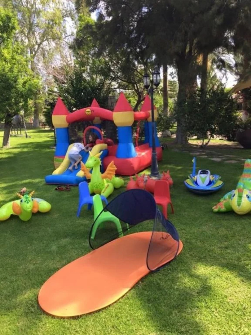 De Michanna Properties