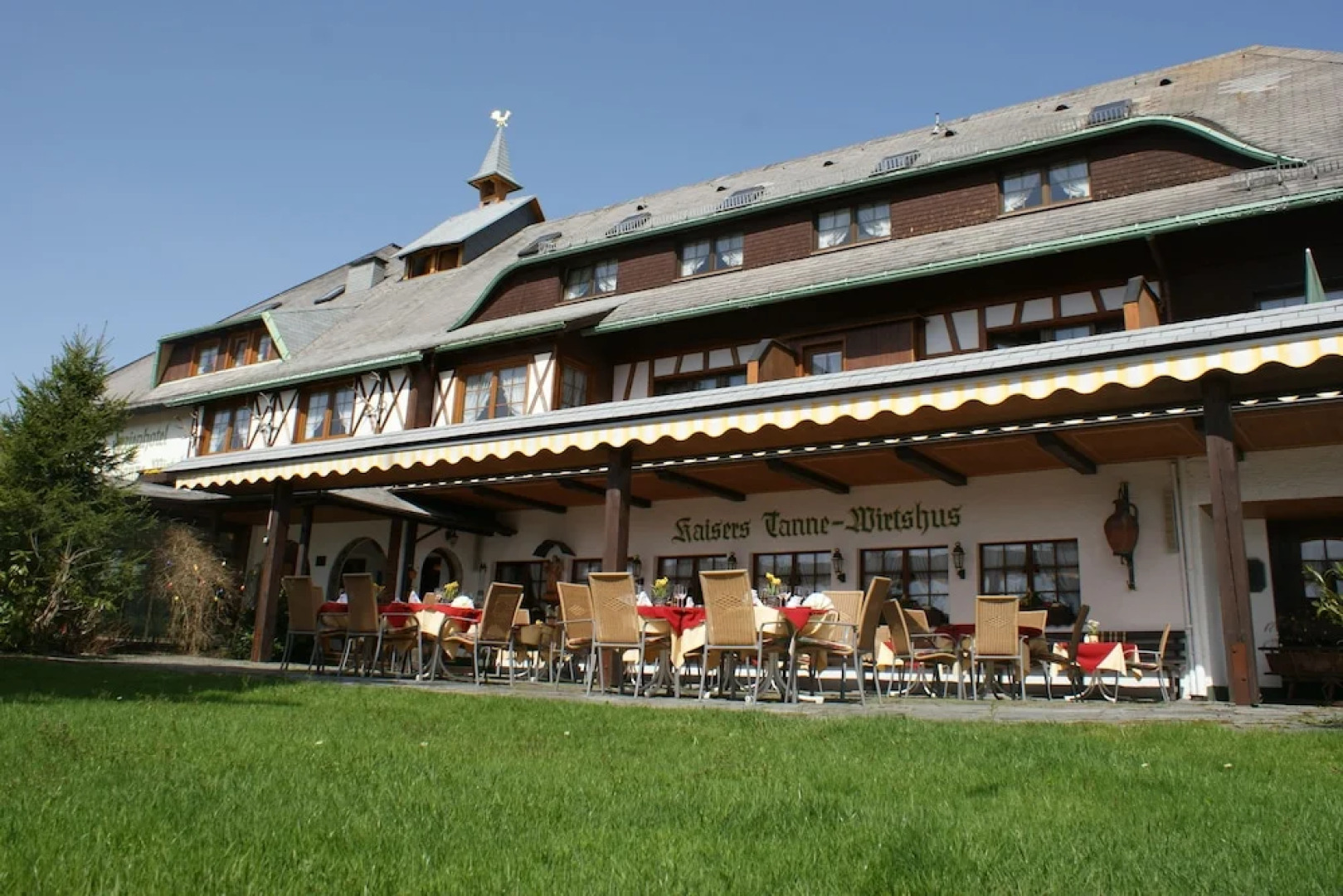 Kaisers Tanne - Premium Alles Inklusive Hotel