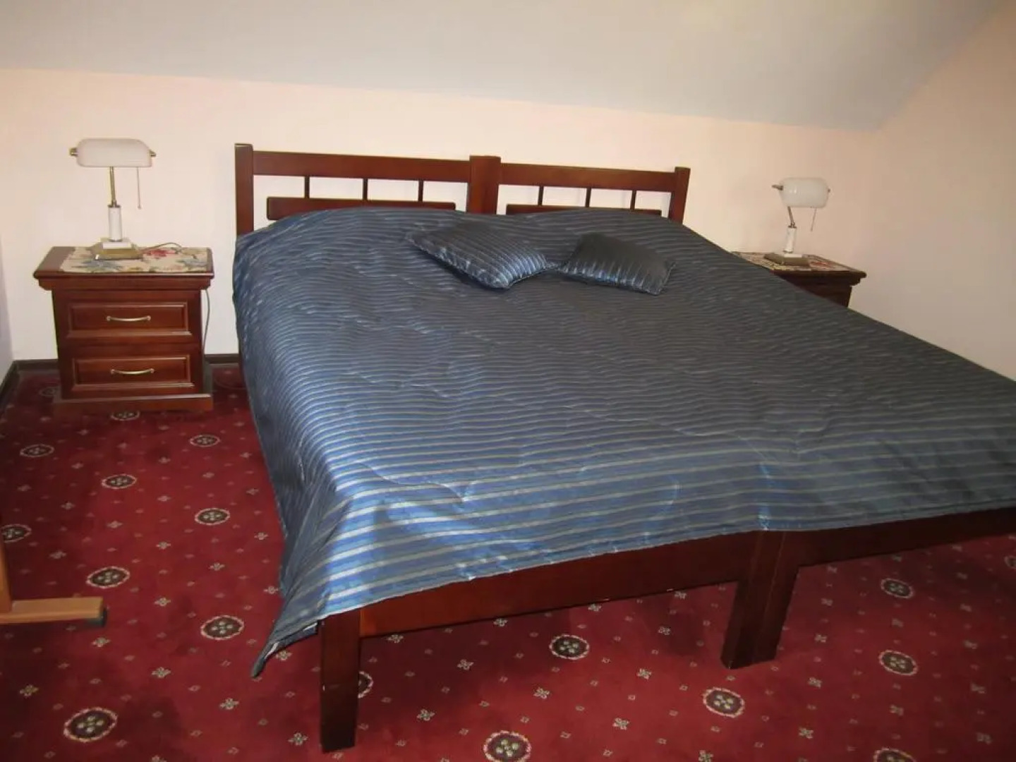 Отель Андол