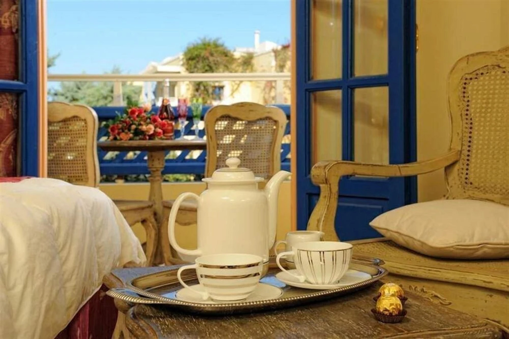 Parthenis Hotel & Suites