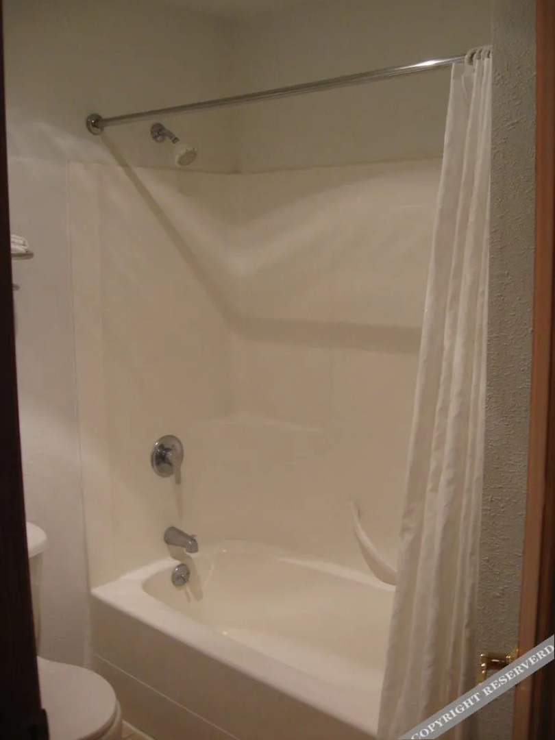 Glacier Gateway Plaza